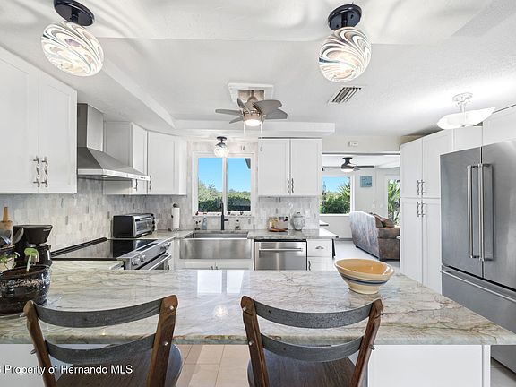 4th image of 13231 Starfish Dr