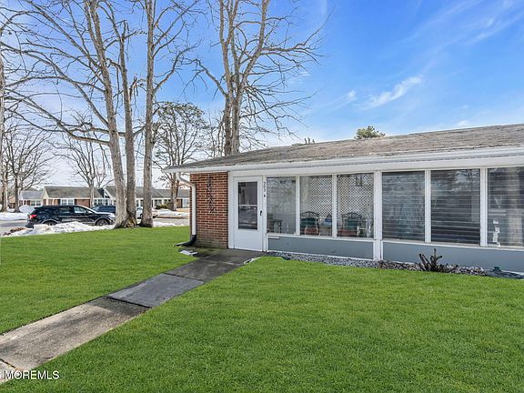 2nd image of 303A W Malvern Court