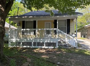 943 S Douglas Ave, Springfield, MO 65806