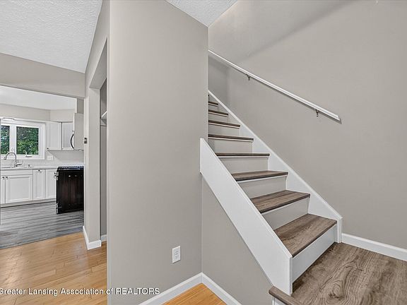 4th image of 4753 Crampton Way