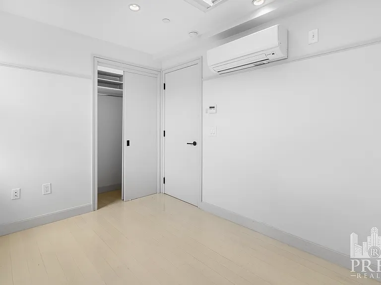205 Avenue A #5A — Photo 17