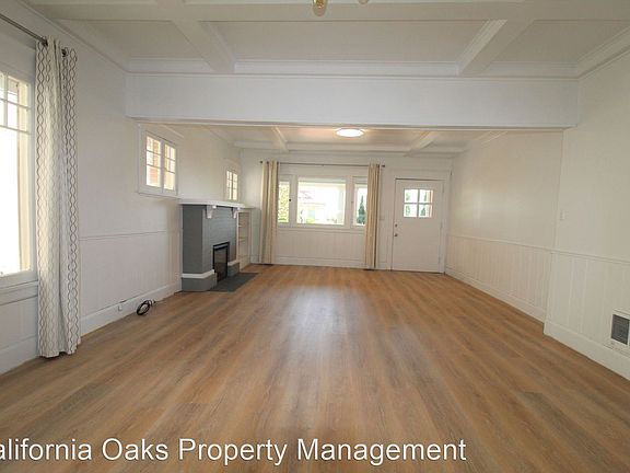 5th image of 1075 E Santa Clara St #10321721