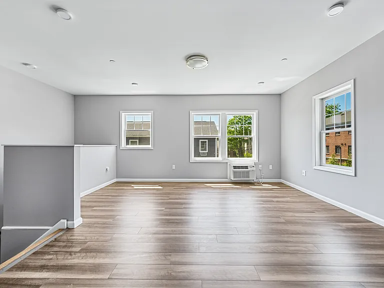 108 N Kensico Ave #4A — Photo 4