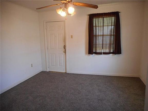 2nd image of 715 Cantrelle St