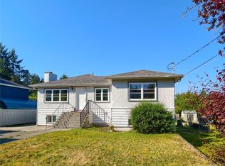 729 Daffodil Ave, Saanich, BC V8Z 2S8