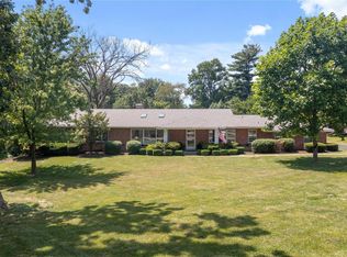 317 S Spoede Rd, Saint Louis, MO 63141