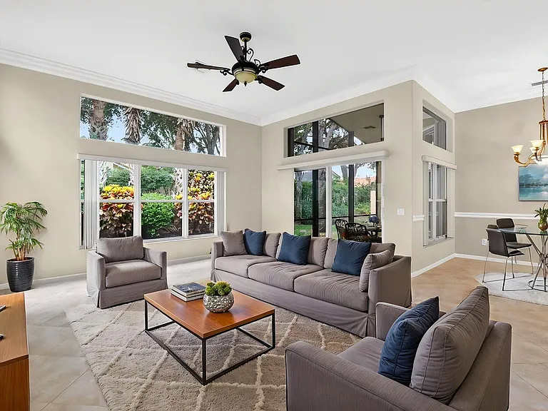 6812 Belmont Shore Dr — Photo 10