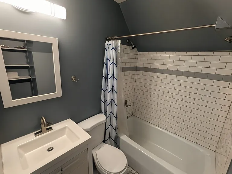 421 Foreland St #2 — Photo 17