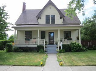 166 3rd St, Harbor Beach, MI 48441