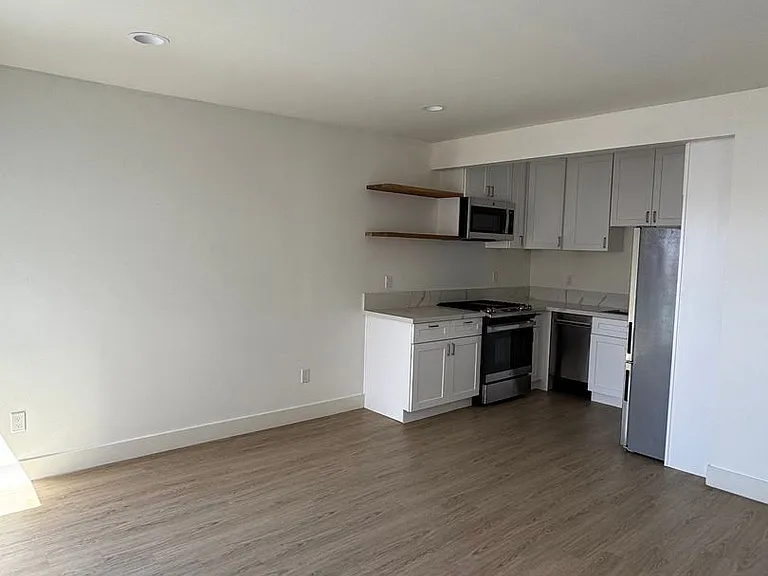 Sea Skiff Apartments Best Ocean View in Hermosa Beach — Photo 32