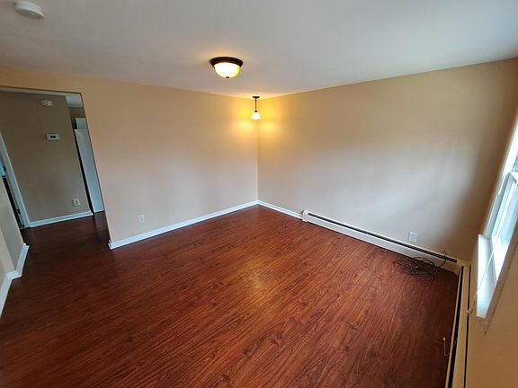 2nd image of 217 Woodbine Dr
