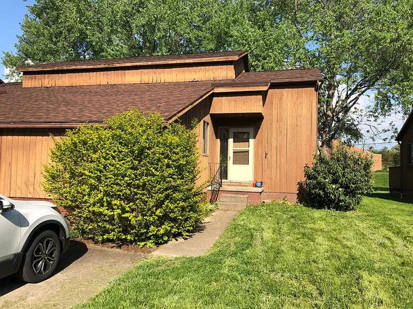 12 Meadow Ln, Athens, OH 45701