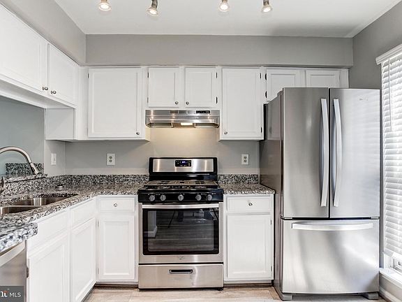 5th image of 12275 Granada Way