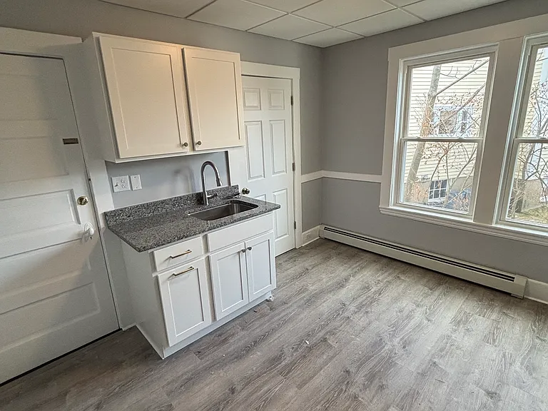 12 Pond St #1 — Photo 2