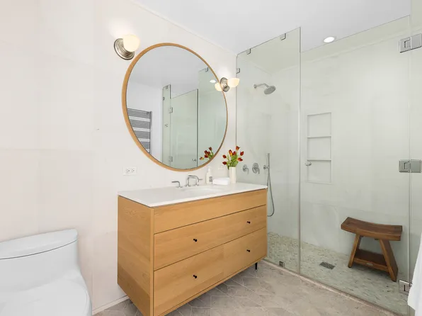 610 Warren Street image 7 of 16