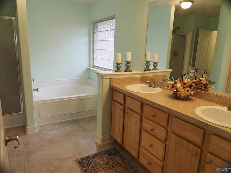 102 Acacia Trail Dr — Photo 17