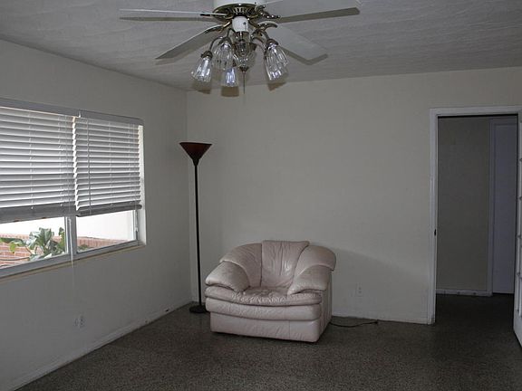 3rd image of 1274 W Sun Cir