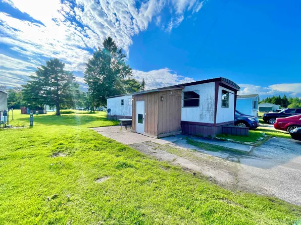 908 1/2 Arbutus Ave Lot 4, Manistique, MI 49854