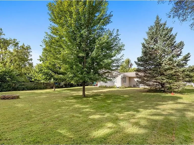 16546 Foliage Ave — Photo 25