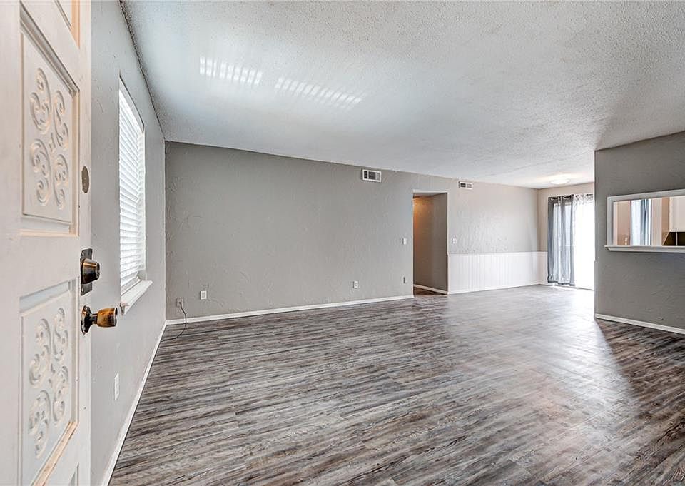 1st image of 11317 N May Ave APT B