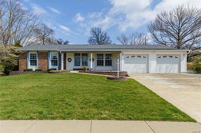 1st image of 2145 Calle Vista Dr