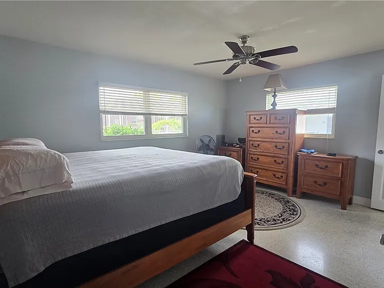 18079 Constitution Cir — Photo 8