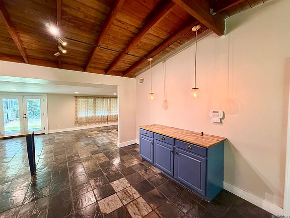 4th image of 26084 Pichon Rd