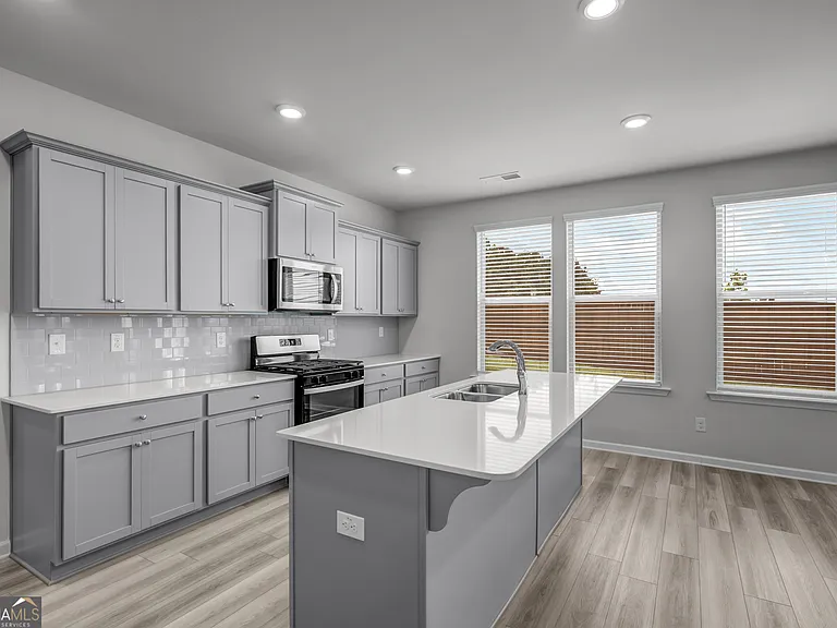2000 Carolyn Dixon Way — Photo 18