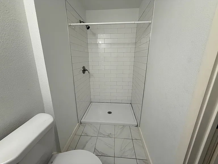 3508 Foxcroft St — Photo 17