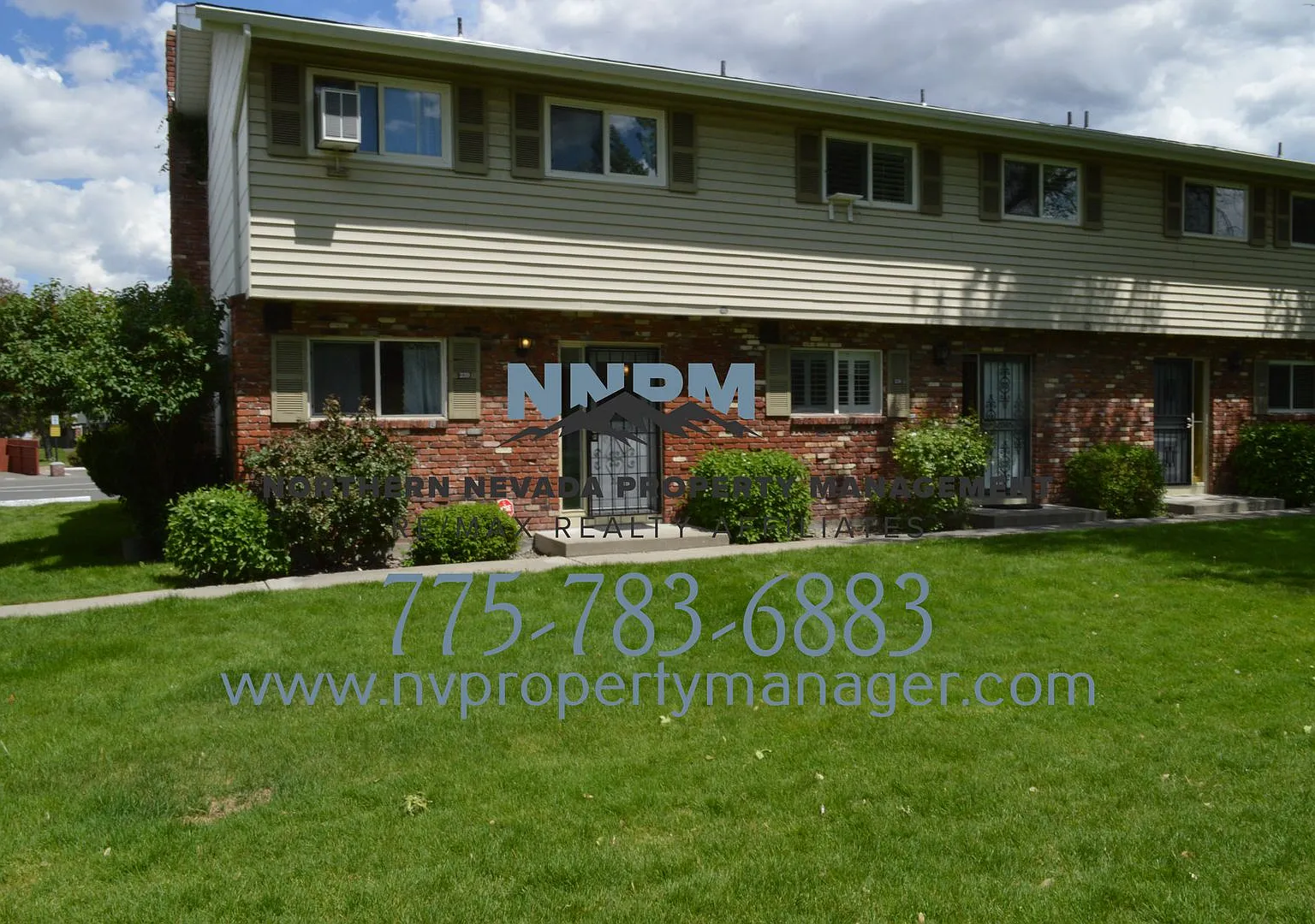 $1850 ~ 2 Bed / 1.5 Bath ~ Gorgeous Newly Renovated Home In Southeast Reno ~ For Rent — Photo 1