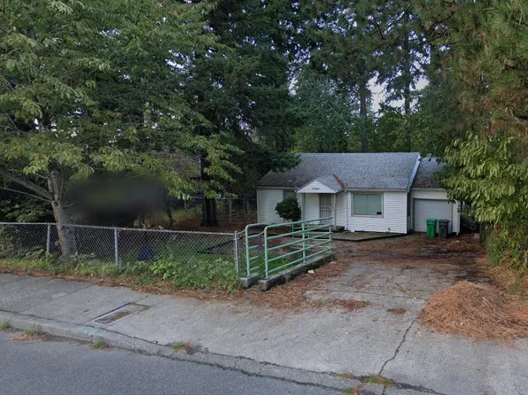 11851 E Burnside St, Portland, OR 97216