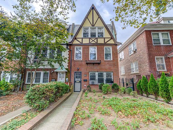 3rd image of 6842 Dartmouth St #1