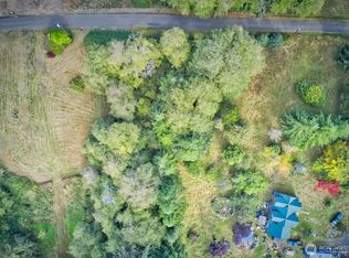71 Chenois Valley Rd, Hoquiam, WA 98550