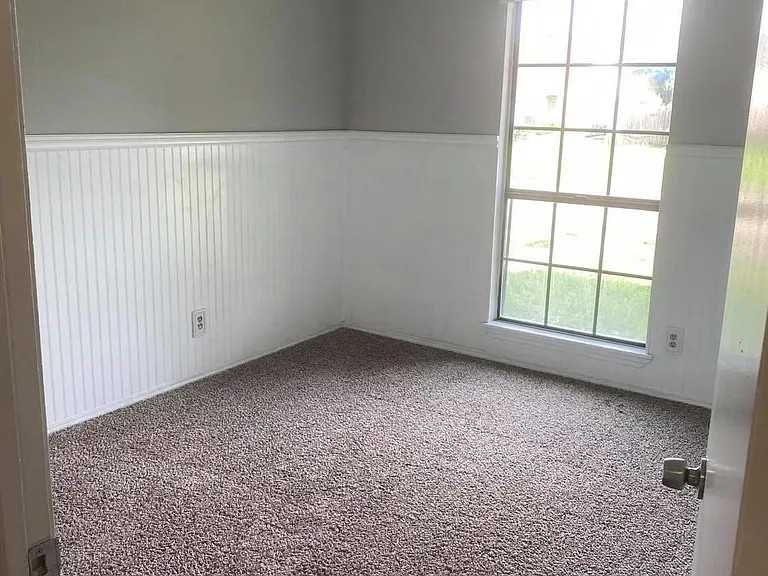 5640 Turner St — Photo 12