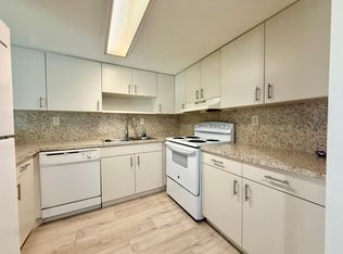321 Gulfstream Rd, Dania, FL 33004