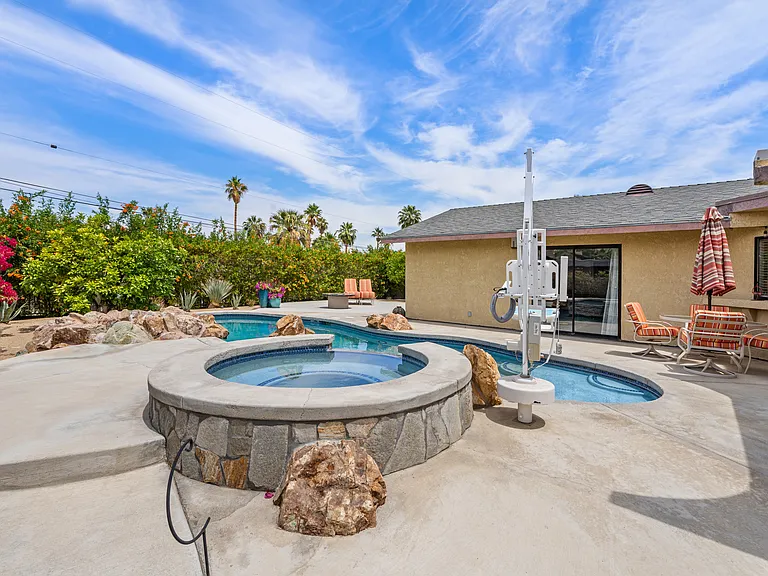72596 Beavertail St — Photo 4
