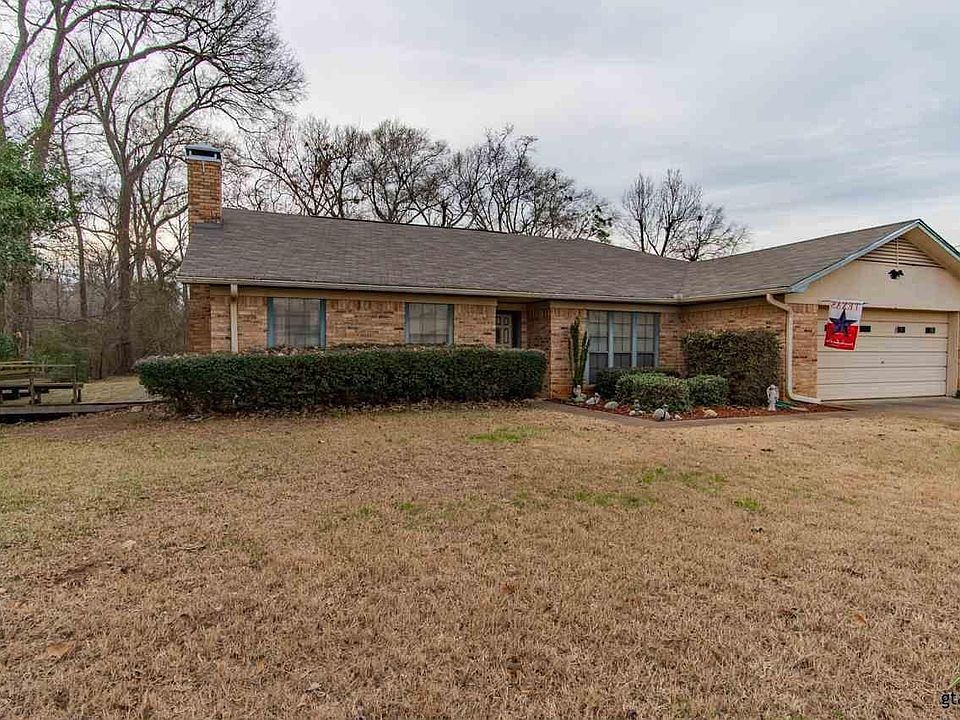 1st image of 411 Wesley Dr