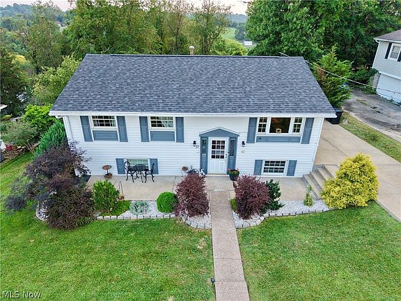 2nd image of 11 Hillcrest Dr