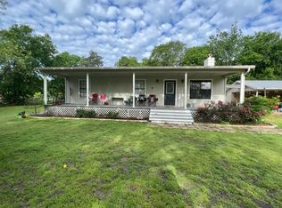 201 NE 10th St, Cooper, TX 75432