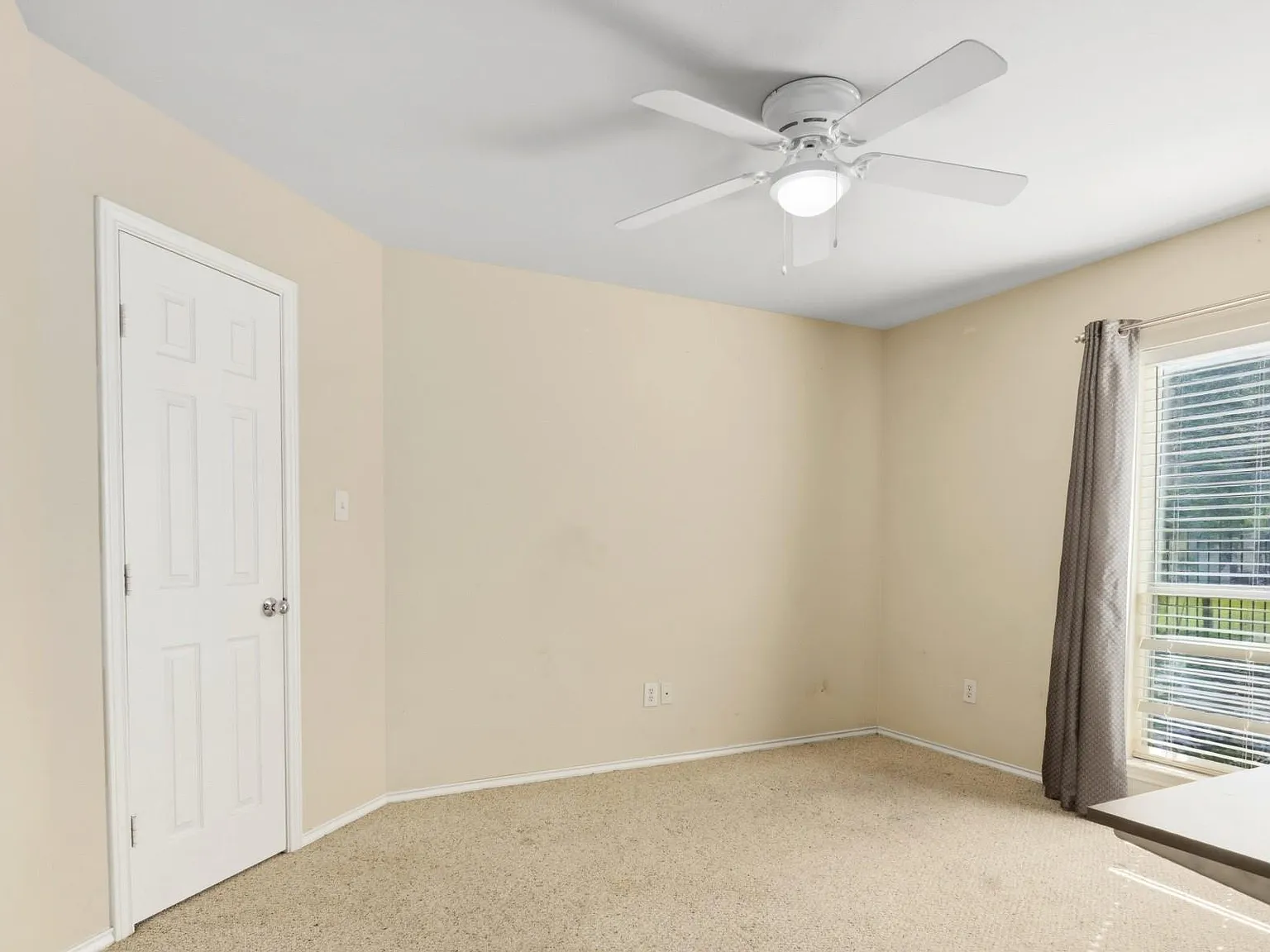 2 bed, 2.0 bath, 1656 sqft, $1,950 — Photo 4