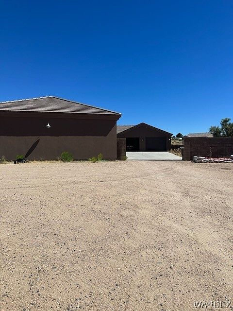 2nd image of 3910 Dakota Road