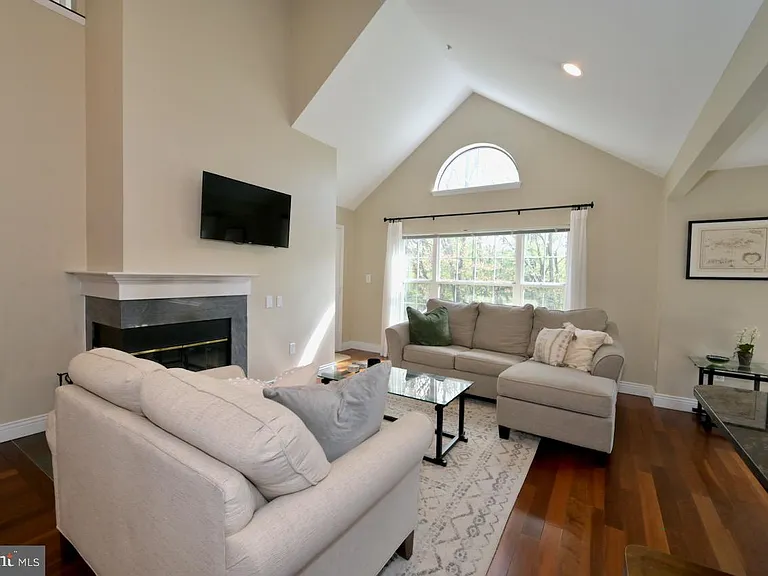 112 Kendrick Pl #34 — Photo 9