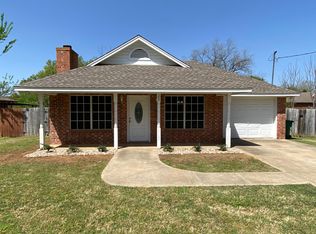 502 Maple St, Aubrey, TX 76227