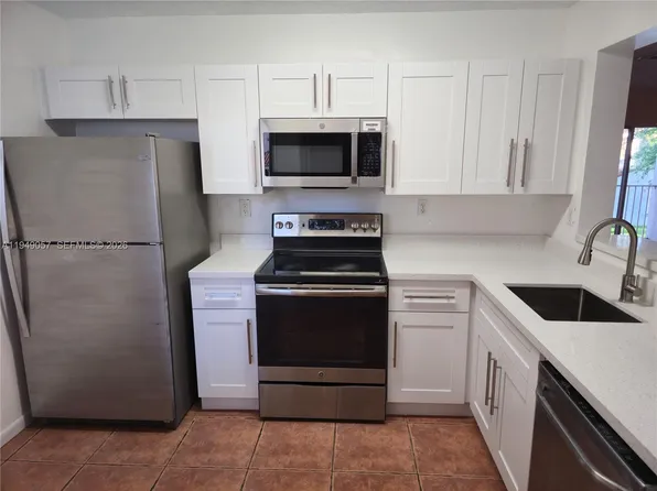 4744 NW 114th Ave Unit 202, Doral, FL 33178