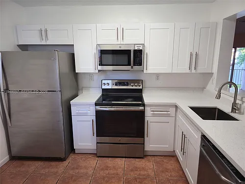 4744 NW 114th Ave #202 Photo 1