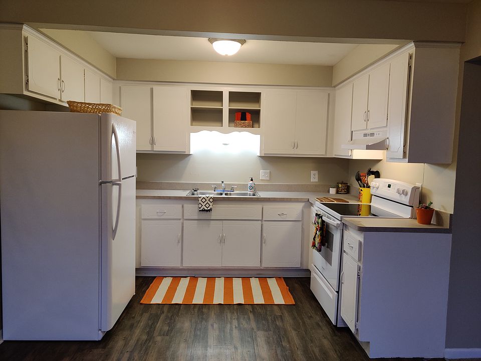 1st image of 5870 Ponderosa Dr APT 5