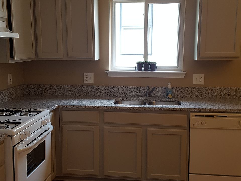 22485 Schroeder Ave, Eastpointe, MI 48021 Zillow