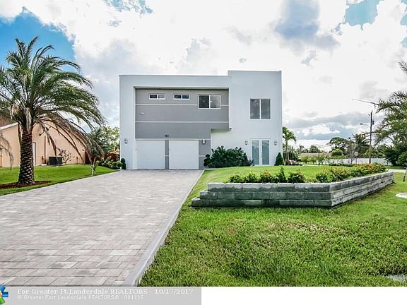 3rd image of 11780 NW 26th St