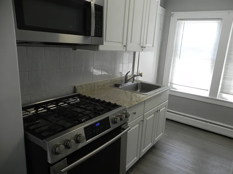1 Saint John St #2 — Photo 4