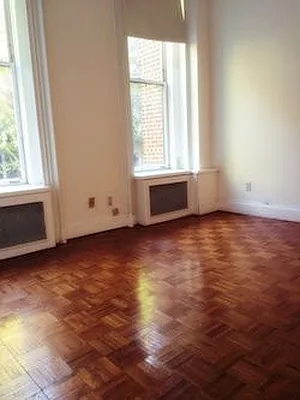 Rented by Aryeh Realty | media 31